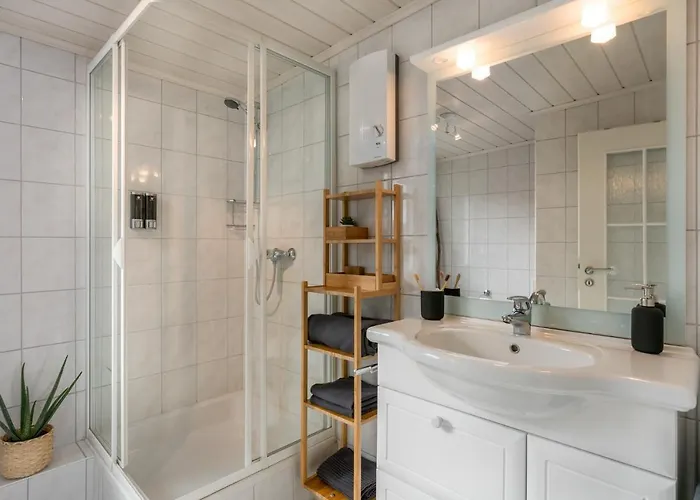 Forest & Mountain - Direct Piste Access, Parking *